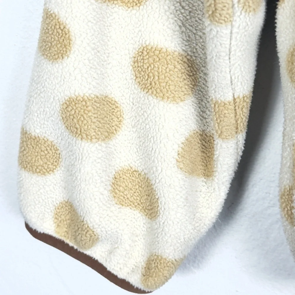 Patagonia Synchilla Cream and Tan Polka Dot Pull Over Sweater - Picture 10 of 10